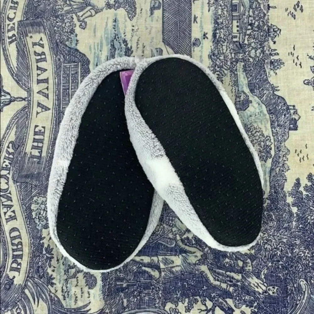 Love At First Sight‎ Grey Star Slippers Girls Shoe Size 5-10 House Socks